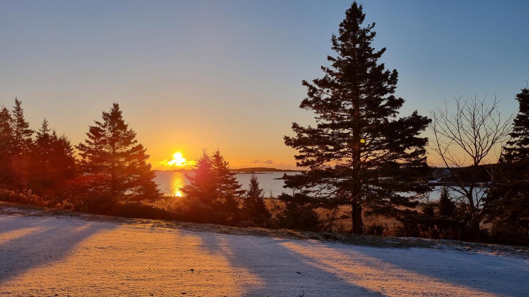 Oceanfront Apartments Port Dufferin Экстерьер фото